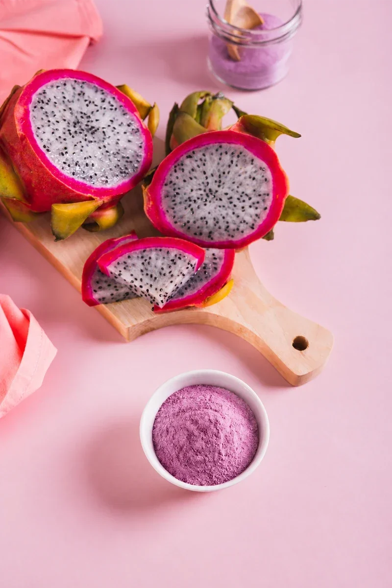 Red dragon fruit and blueberry powder, the ingredients of the liver rescue smoothie